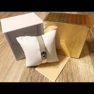 MICHAEL KORS Heritage Crystal Bangle Bracelet